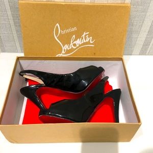 red heels red bottoms